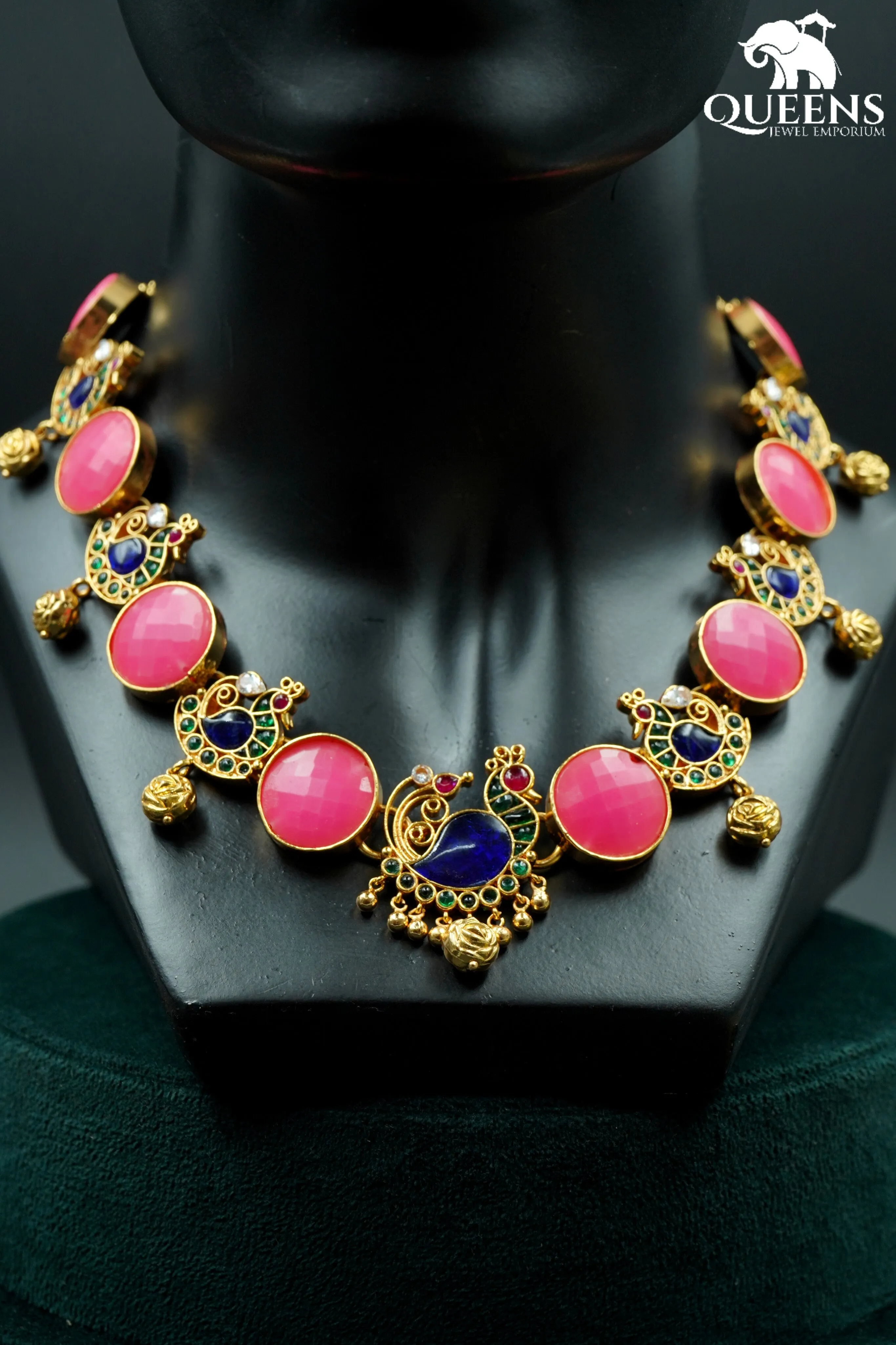 KAMNA  NECKLACE